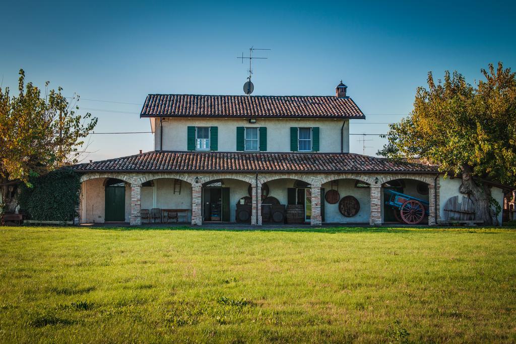 Гостевой дом La Fattoria Сантарканджело-ди-Романья Экстерьер фото